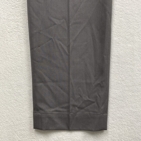 The Garment Banker Tapered Pants Collection 1 Pleated Front Trouser/Pant (Gray) - Picture 11 of 15